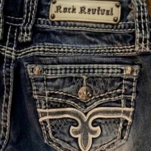 Beautiful Rock Revival Lonnie Easy Boot Jeans With 31" Inseam